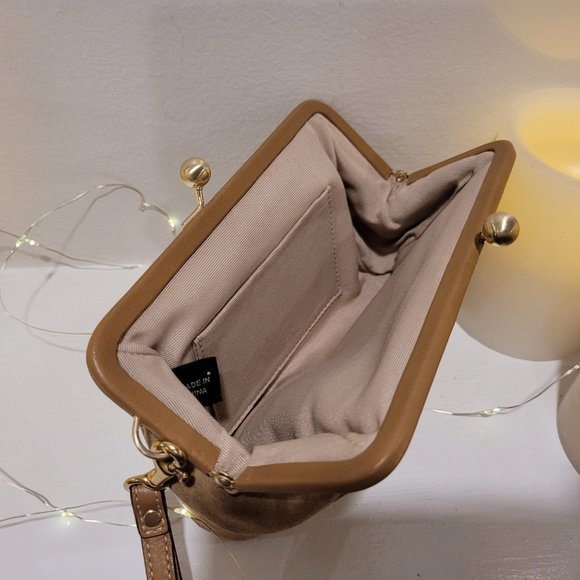 COACH Suede Clutch Wristlet - NEW - Picture 4 of 6